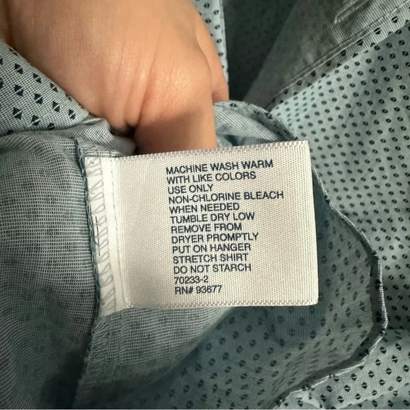 Stafford‎ Travel Button Down - Picture 4 of 5